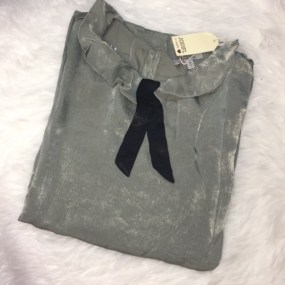 Mias Sage Ruffled Blouse - Picture 8 of 8